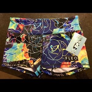 Fleo 3.25, NWT, Medium